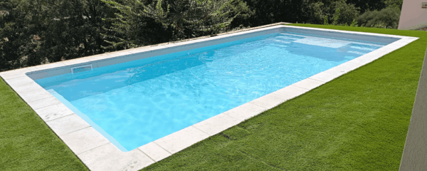 Piscine avec plage immergée ou sans